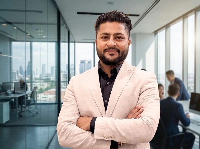 Jeetendra Khatri, Founder of InventionDM and Architect of Omnichannel Authority.